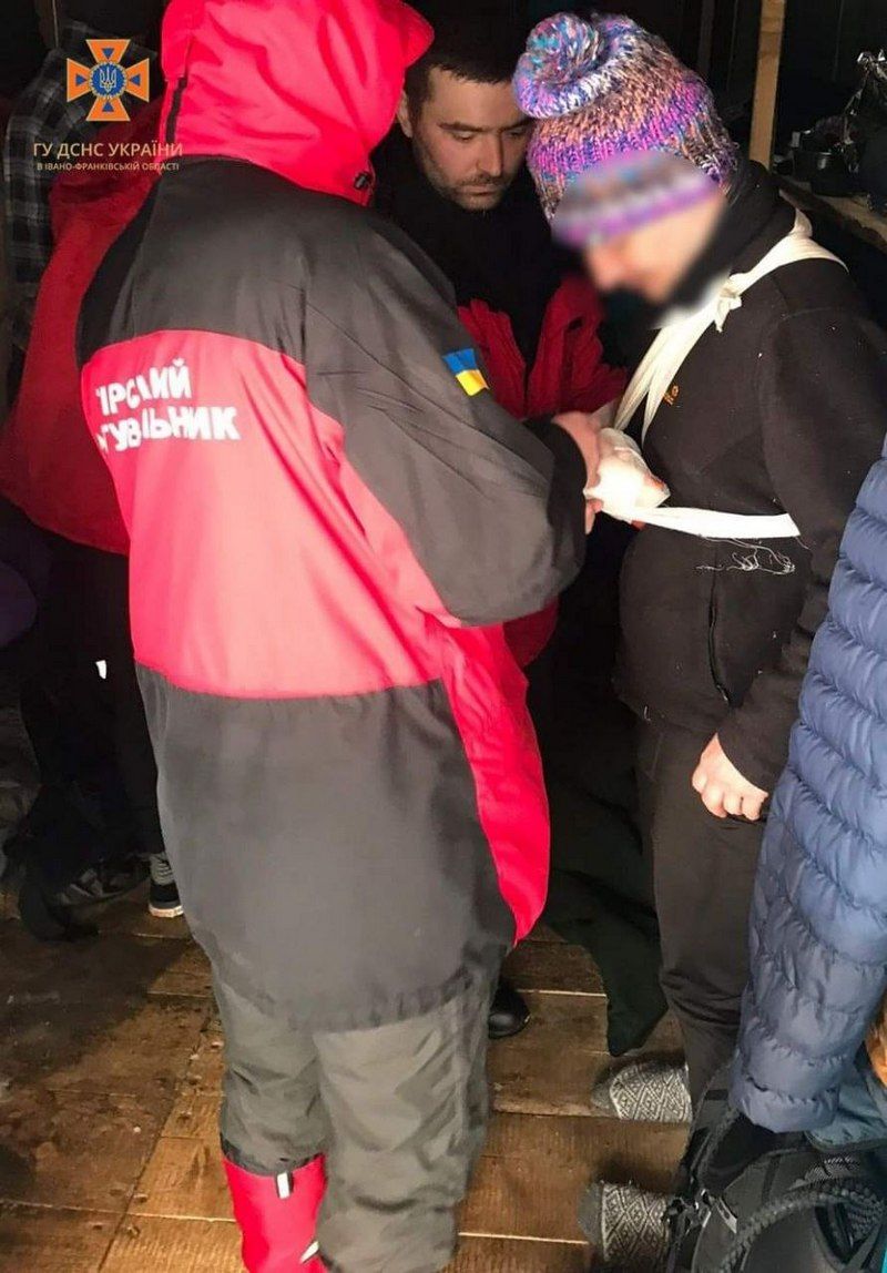 У горах на Верховинщині травмувалося троє туристів з Дніпропетровщини 2