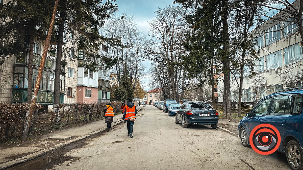 Комунальники Коломиї взялися до весняної толоки 1