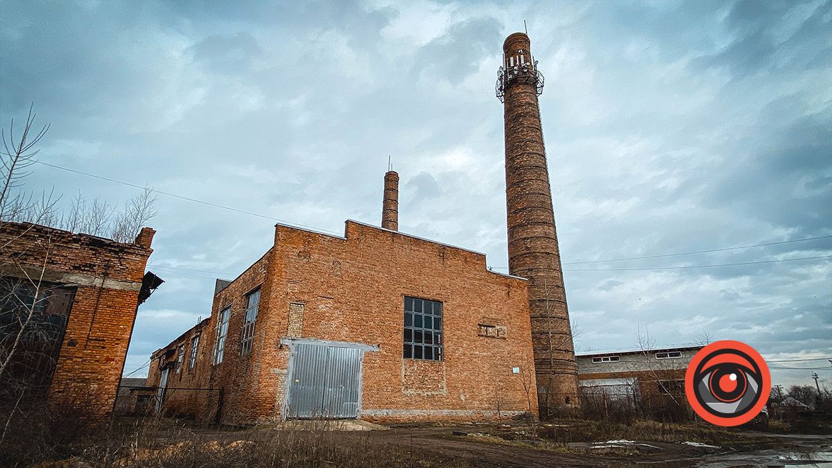 Фабрика машин та відливу заліза братів Біскупських, давніх дилерів Ford та Chevrolet у Коломиї 14
