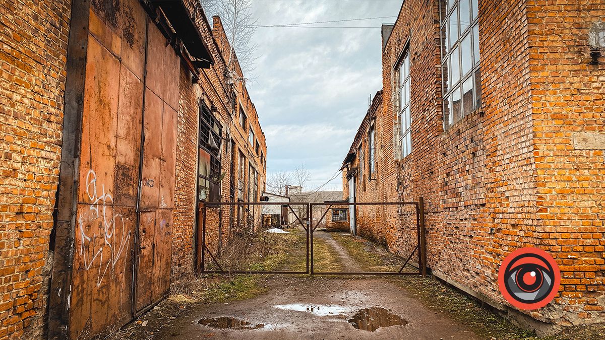 Фабрика машин та відливу заліза братів Біскупських, давніх дилерів Ford та Chevrolet у Коломиї 5