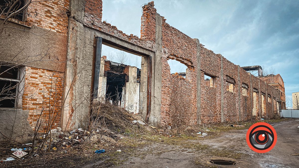 Фабрика машин та відливу заліза братів Біскупських, давніх дилерів Ford та Chevrolet у Коломиї 8