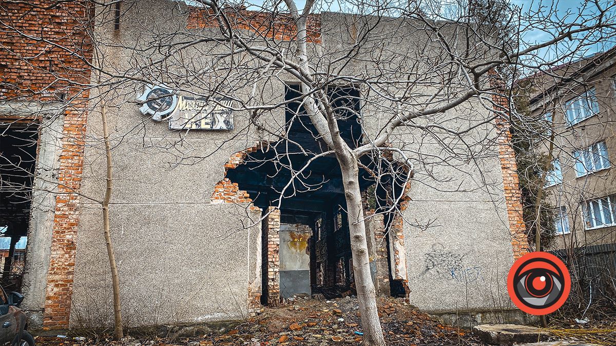 Фабрика машин та відливу заліза братів Біскупських, давніх дилерів Ford та Chevrolet у Коломиї 11