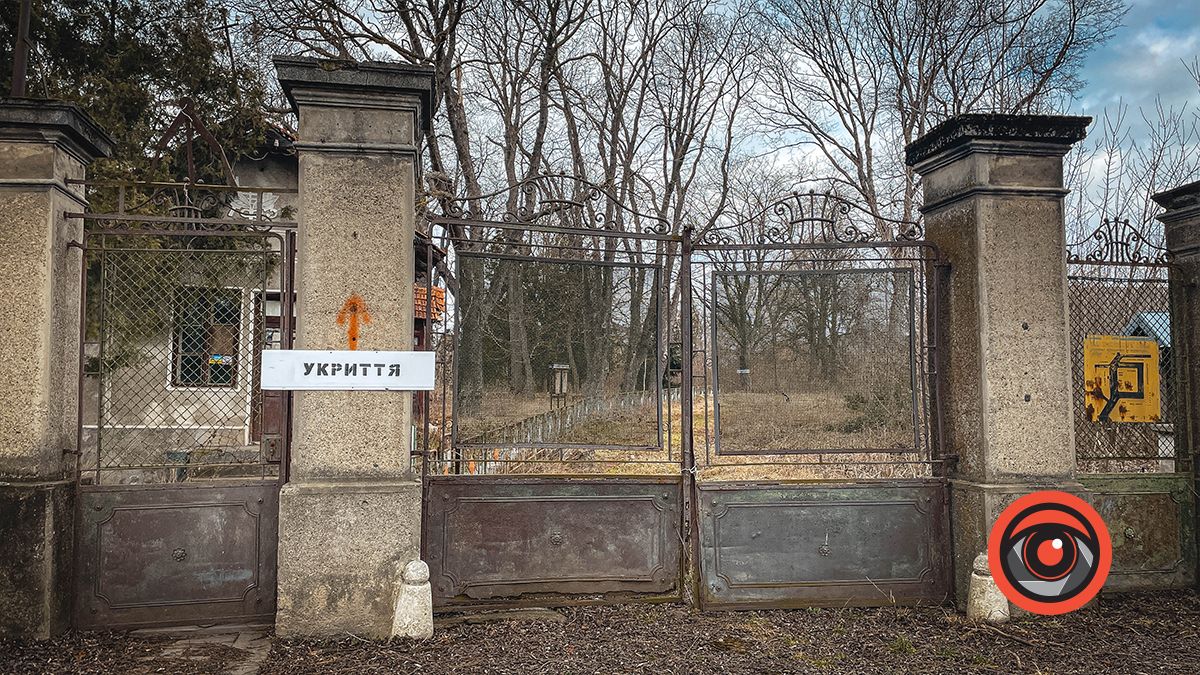 Тютюнова фабрика у Заболотові: графська ресторація, власний зоопарк і нинішні руїни 35