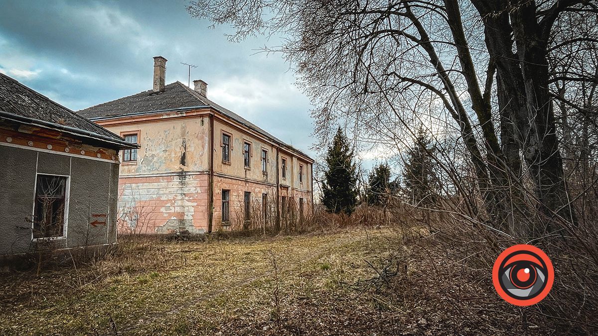 Тютюнова фабрика у Заболотові: графська ресторація, власний зоопарк і нинішні руїни 15