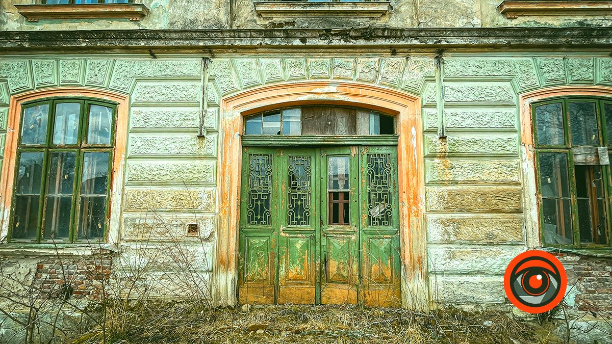 Тютюнова фабрика у Заболотові: графська ресторація, власний зоопарк і нинішні руїни 22