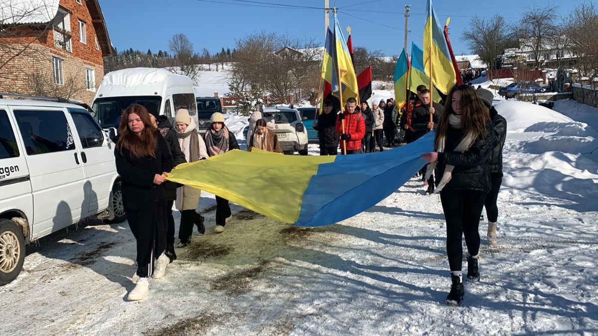 Надвірна провела Героя Івана Кепещука в останню дорогу 5