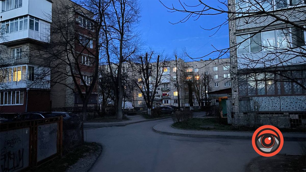 Чи підтримали прикарпатці скорочення комендантської години