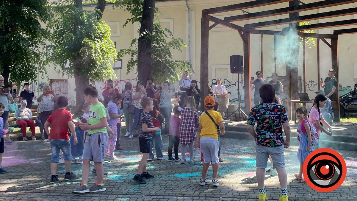 7 березня: що святкують в Україні та світі?