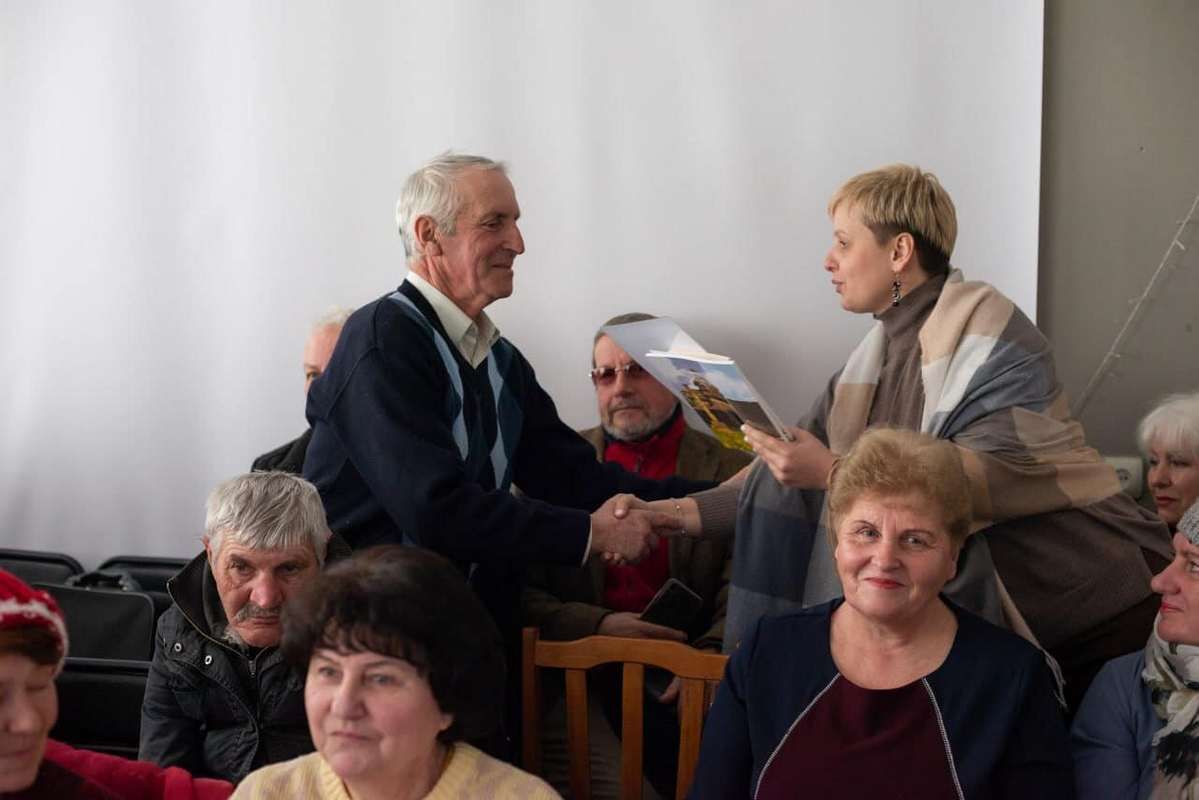 Літераторів та письменників Коломийщини вітали з професійним святом 4