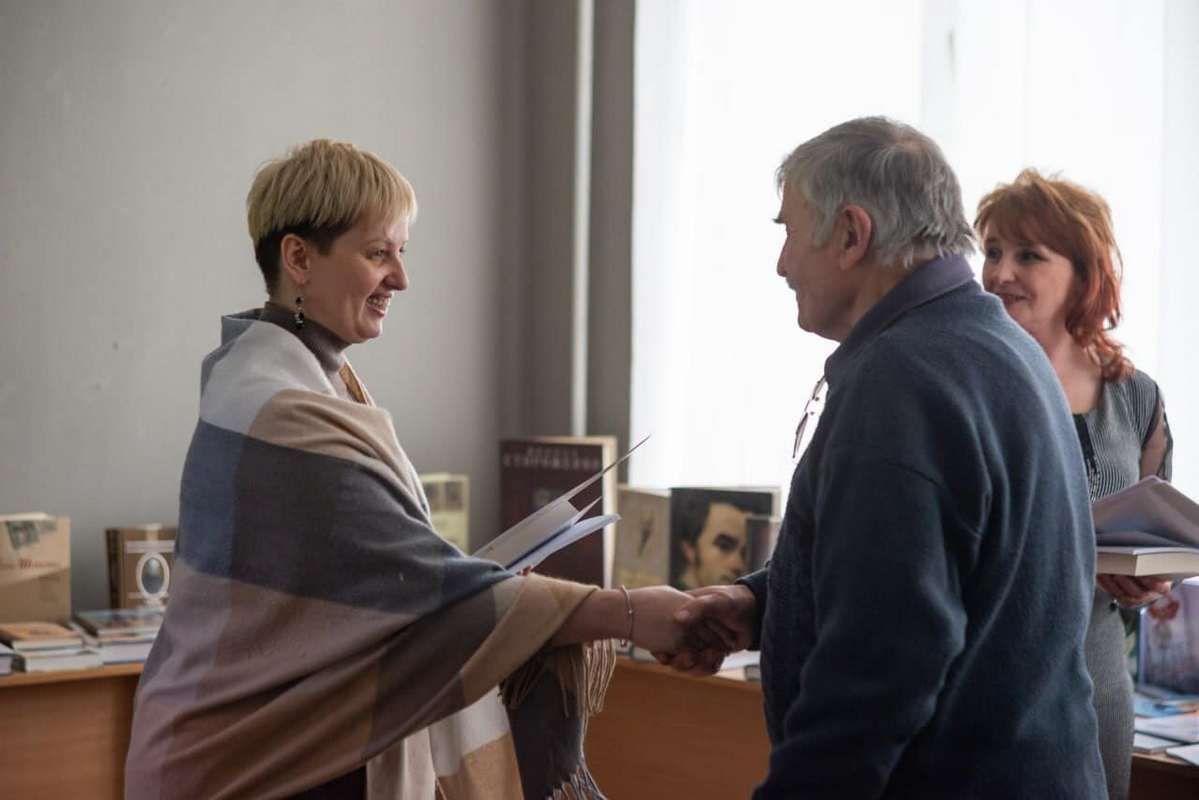 Літераторів та письменників Коломийщини вітали з професійним святом 8