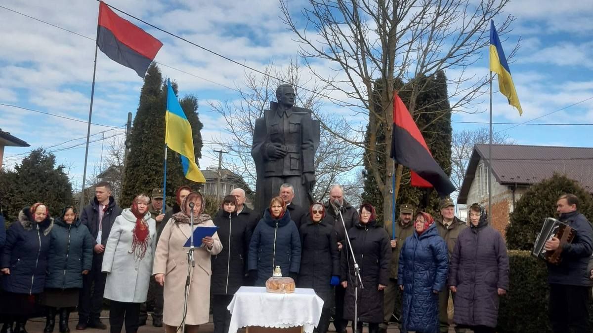 На Городенківщині вшанували пам'ять Романа Шухевича 1