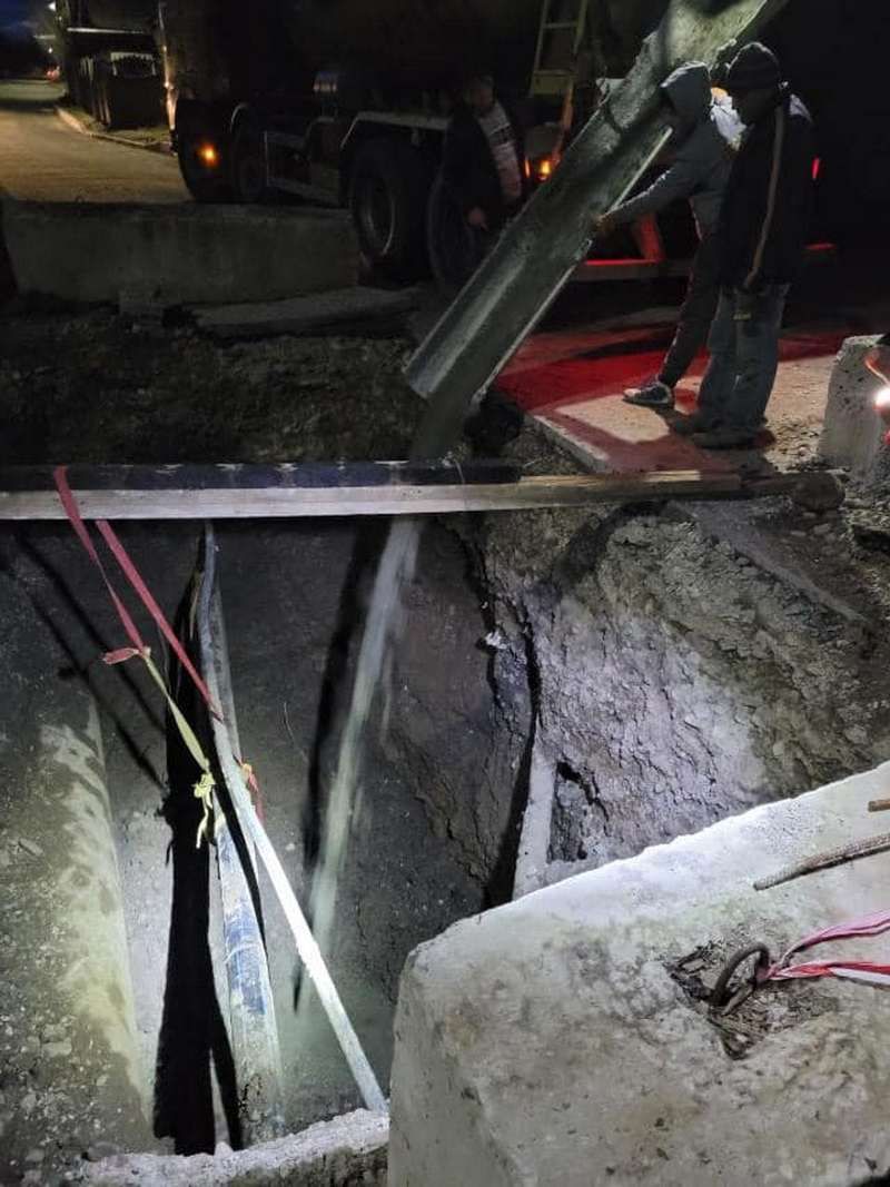 Комунальники відремонтували колектор на вулиці Старицького у Коломиї 4