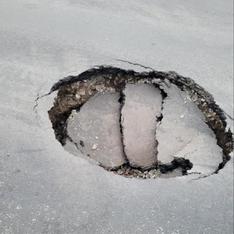 Провалля станом на 7 березня. Фото КП "Коломияводоканал"