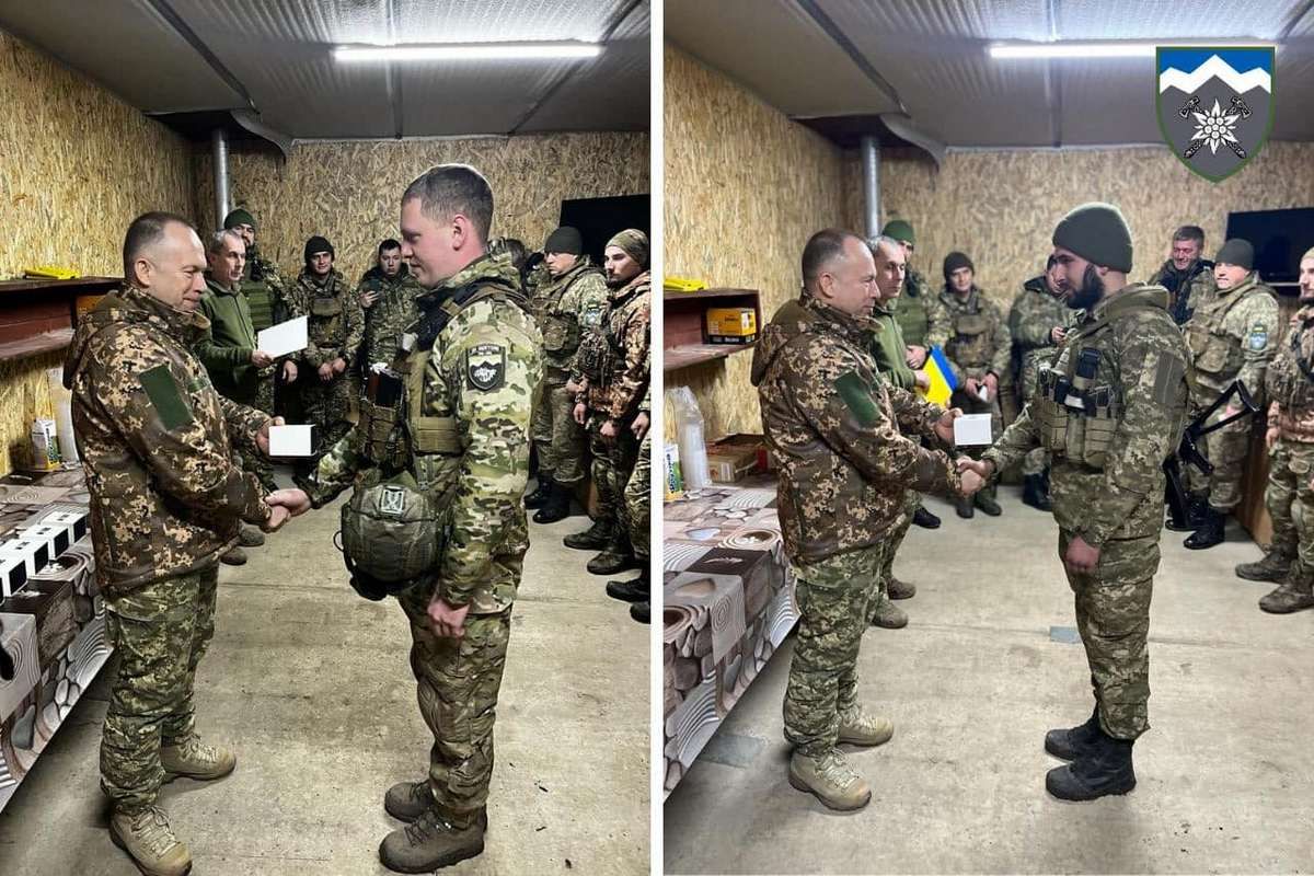 Нагороди воїнам "десятки" вкотре вручив командувач Сухопутних військ 3