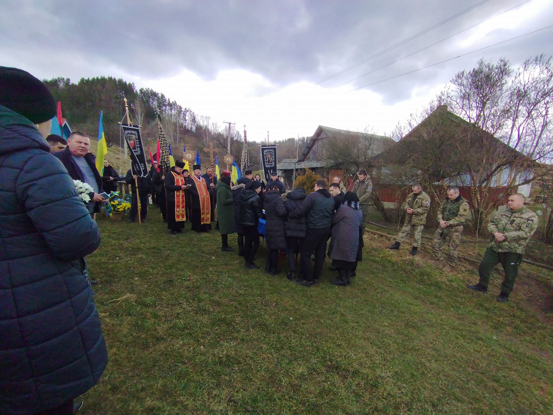 На Косівщині зустріли полеглого Героя Мирослава Яцка 4