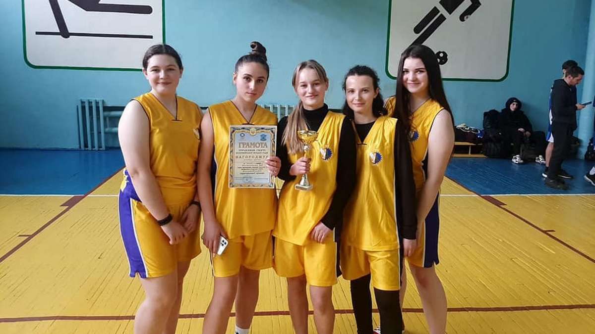 У Коломиї відбувся турнір з баскетболу - відомі переможці 3