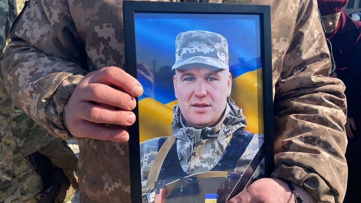 Городенка зустріла двох загиблих воїнів - Віталія Шинкарука та Івана Грищука 1