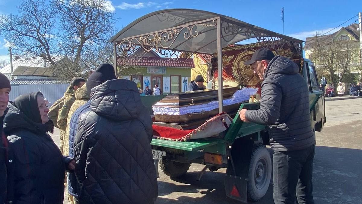 Городенківщина віддала шану загиблому Герою Михайлу Липці 5