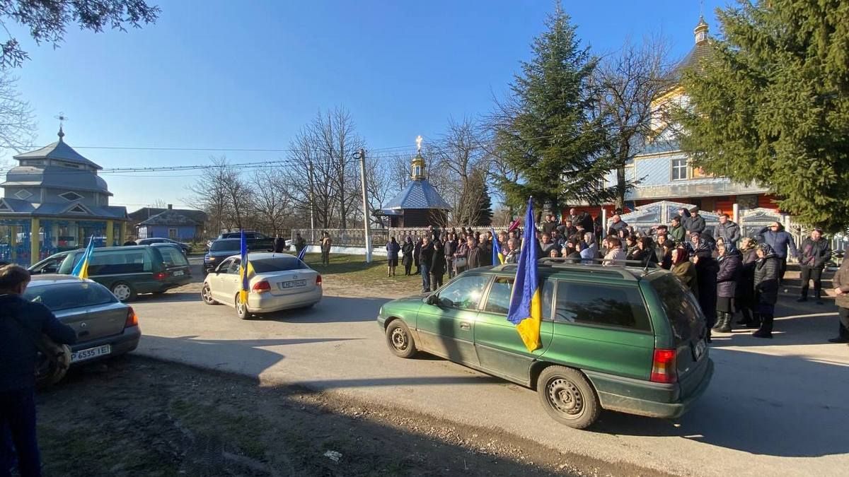 Городенка віддала шану Герою Віталію Шинкаруку 2