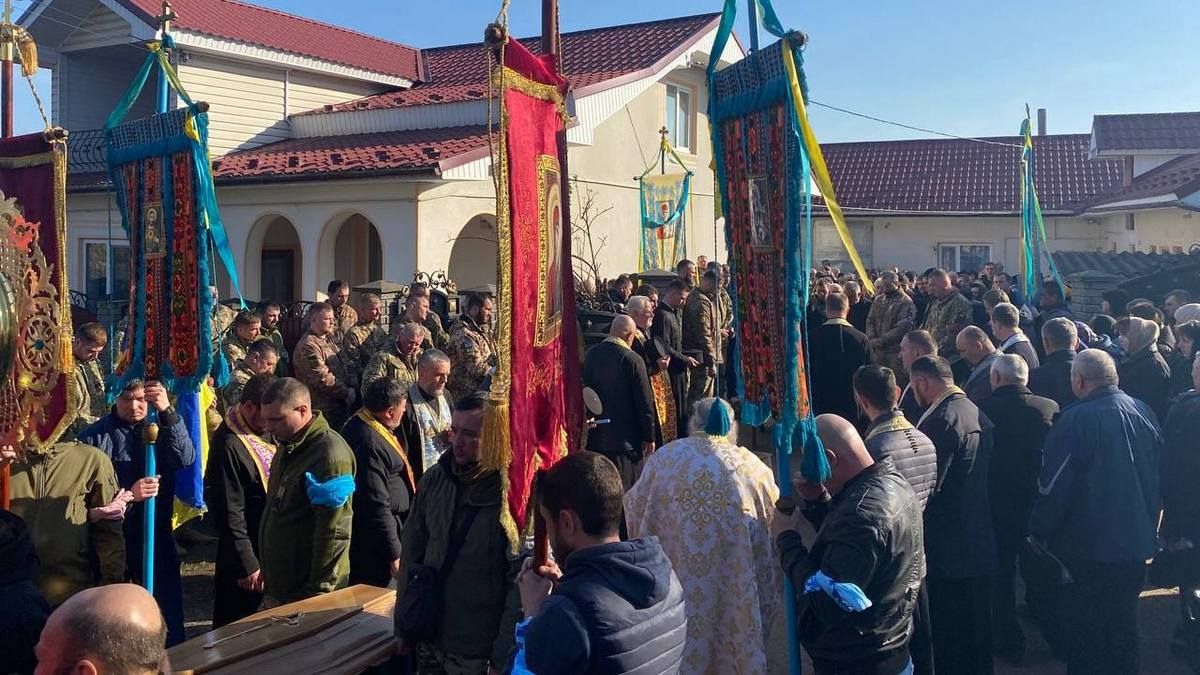 Городенка віддала шану Герою Віталію Шинкаруку 3