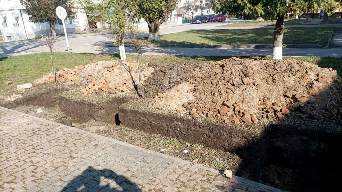 У Городенці облаштовують меморіальну стелу всім, хто боровся за Україну 3