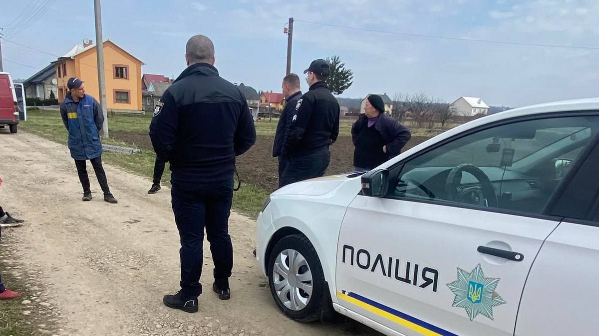 Укртелеком чи ні: хто знімав дроти зі стовпів у Матеївецькій ТГ 1