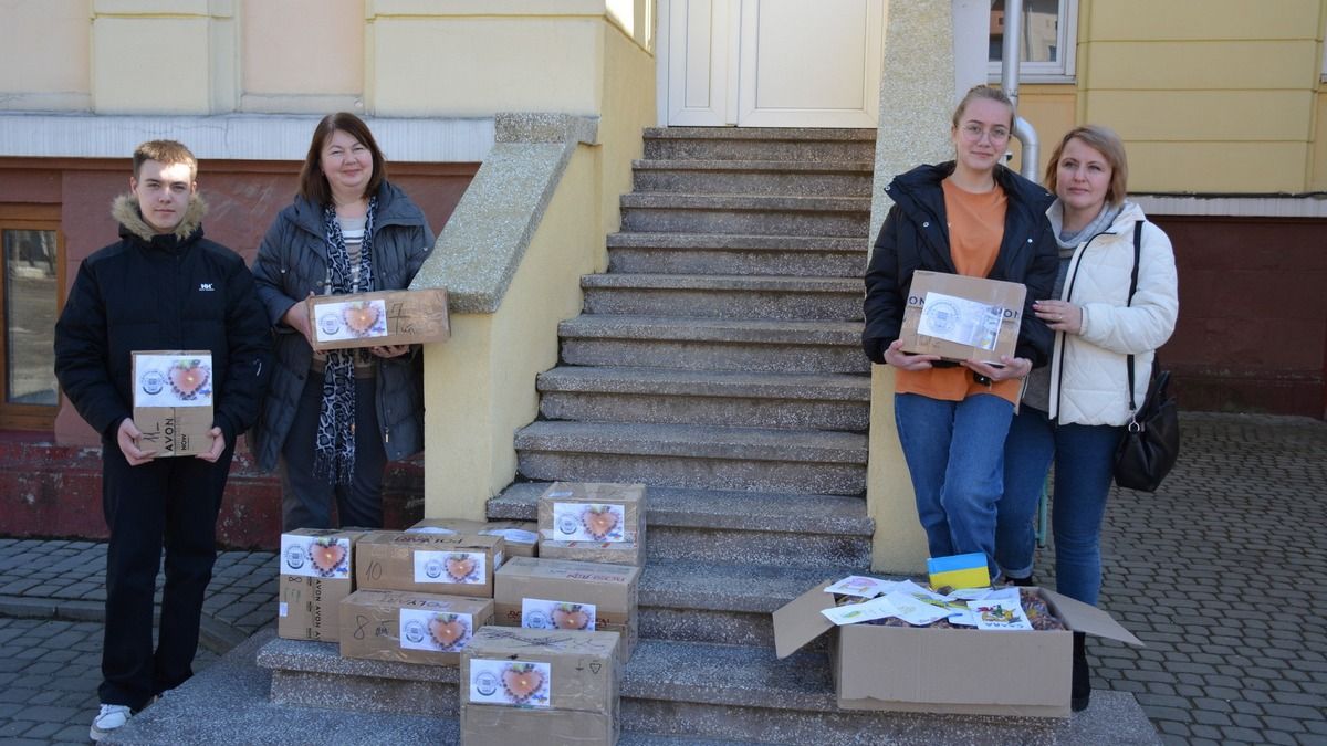 Окопні свічки для наших героїв виготовили у Надвірній 1