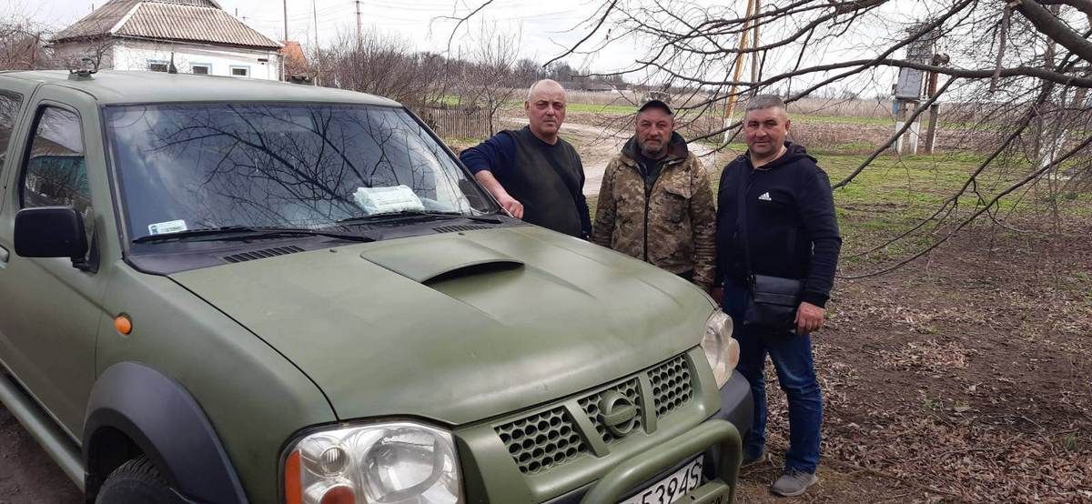 З Гвіздецької громади передали авто та квадрокоптери для військових 1