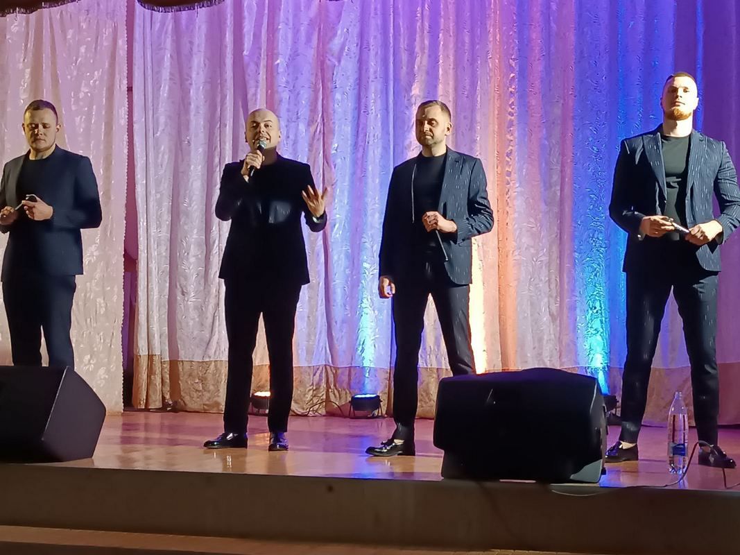 У Підгайчиках виступали відомі артисти України 4