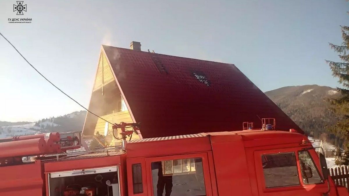 На Надвірнянщині трапились 2 пожежі: горіли житлові будинки 1