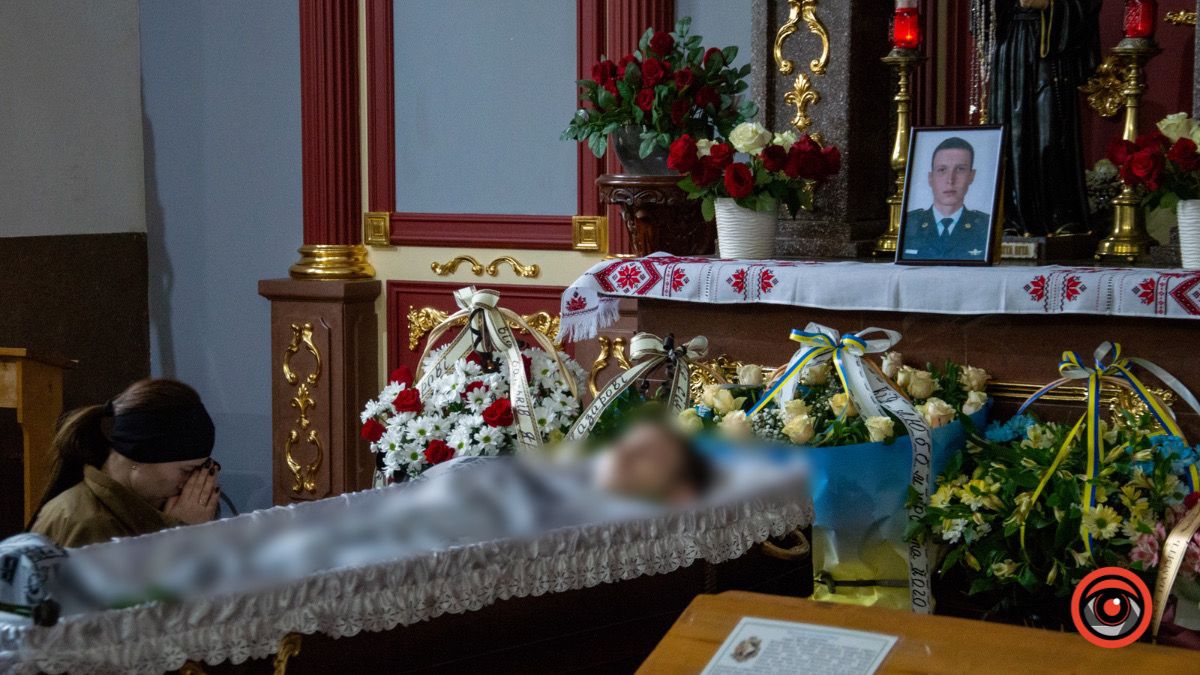 Коломия на колінах зустріла Героя Назарія Цигана 11