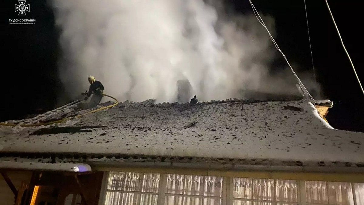 На Надвірнянщині трапились 2 пожежі: горіли житлові будинки