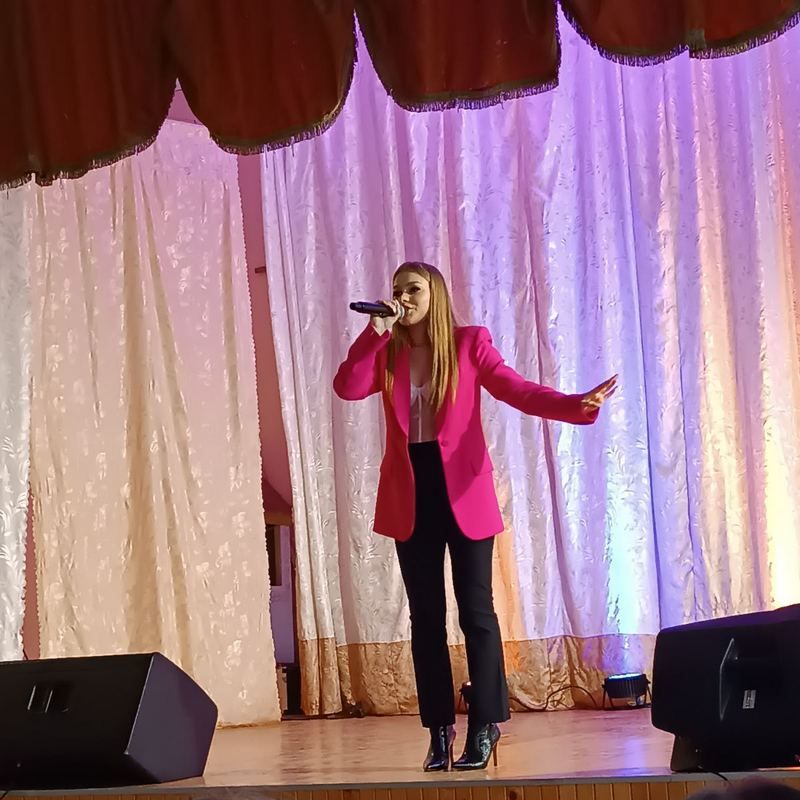 У Підгайчиках виступали відомі артисти України 2