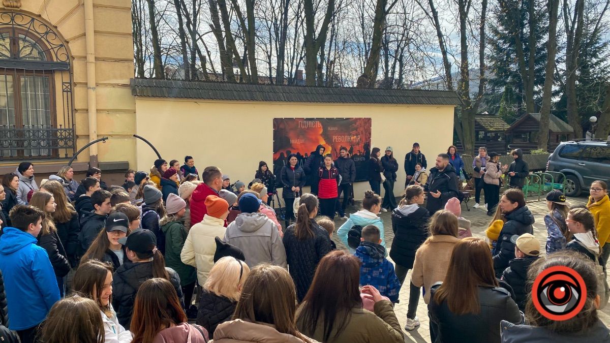 У Коломиї роздавали безкоштовну піцу | фоторепортаж 1