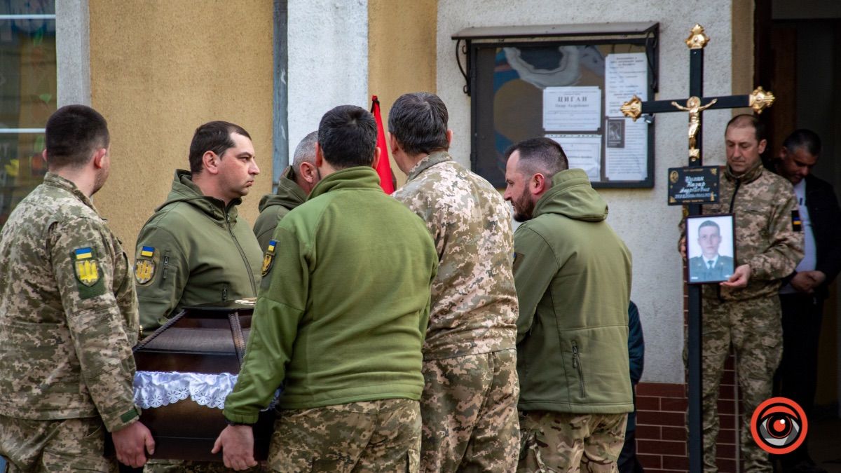 Коломия на колінах зустріла Героя Назарія Цигана 5