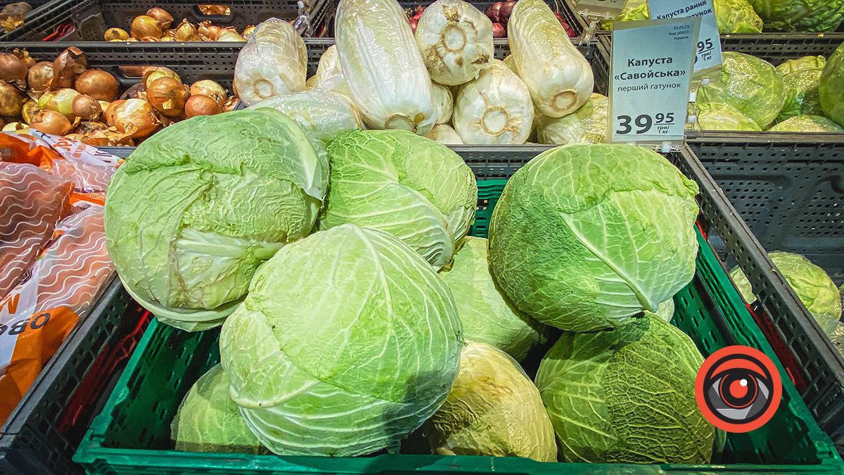 Скільки коштують фрукти та овочі на базарі й супермаркетах Коломиї? 5