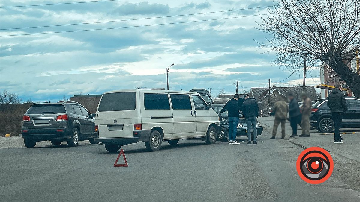 Під естакадою в Коломиї сталась ДТП