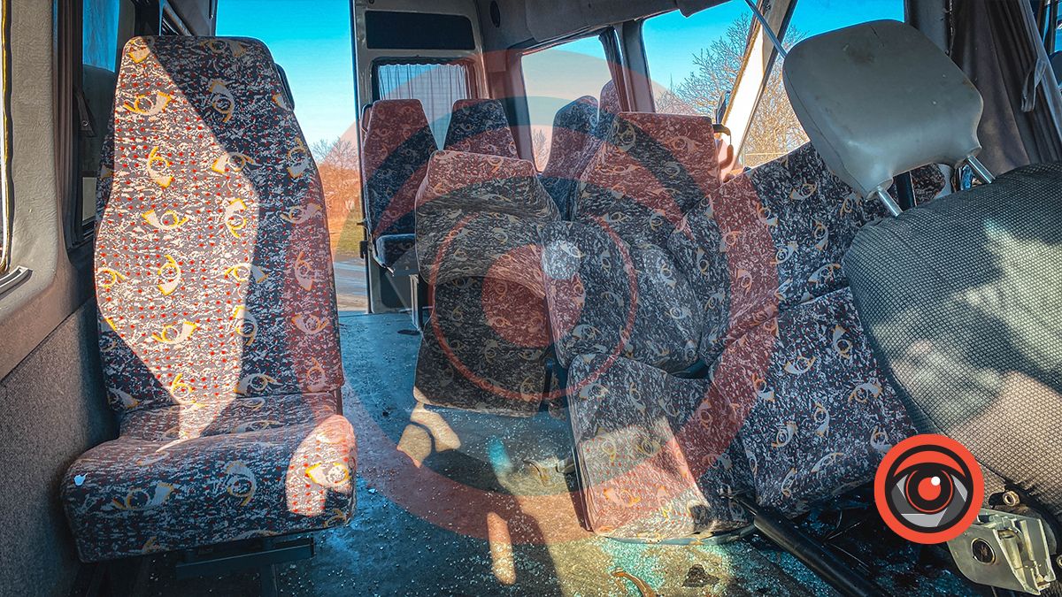 На Коломийщині смертельна ДТП: зіштовхнулися два автобуси 6