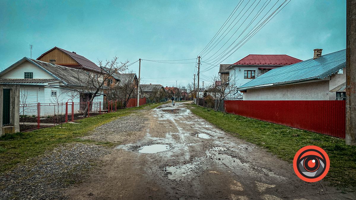 Щоб не тільки назва гарна: коломияни просять ремонту на вулиці Бетховена 2