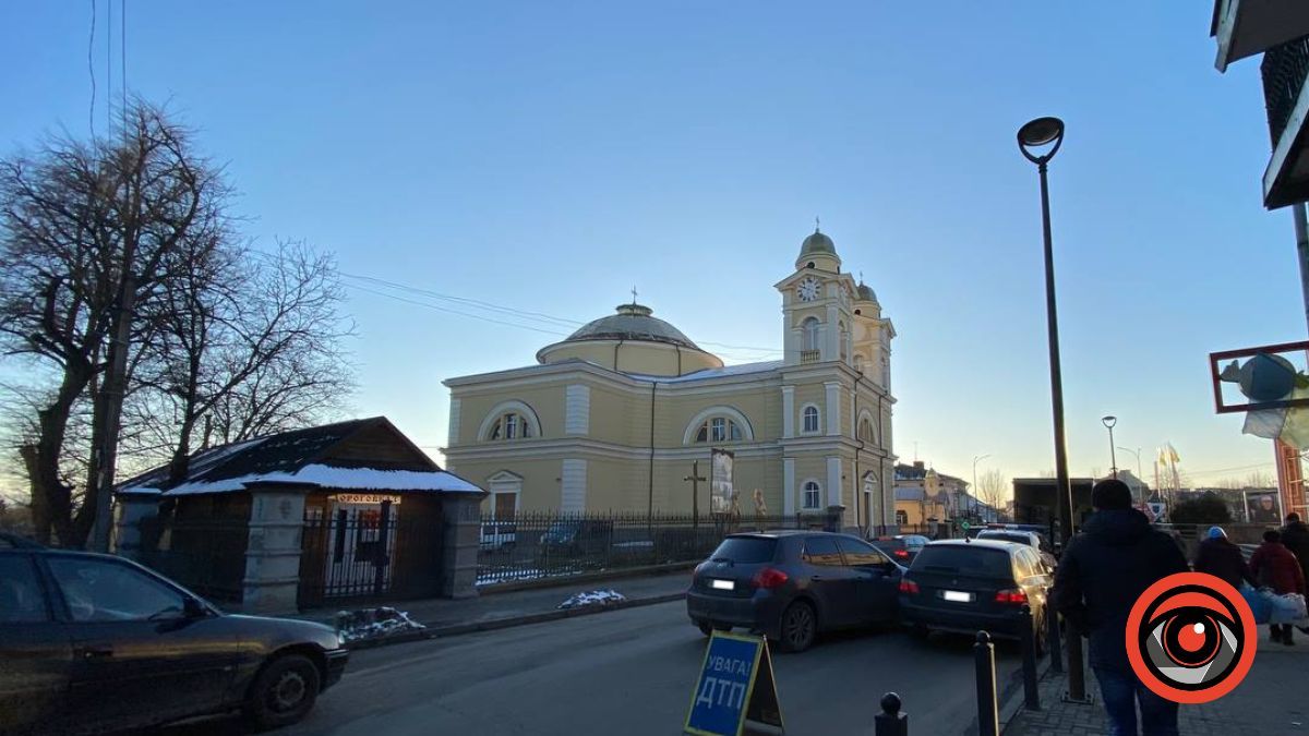 У Коломиї на проспекті Грушевського трапилася ДТП 2