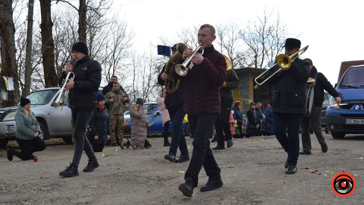 Коломийщина прощається з Героєм Андрієм Луканюком 8
