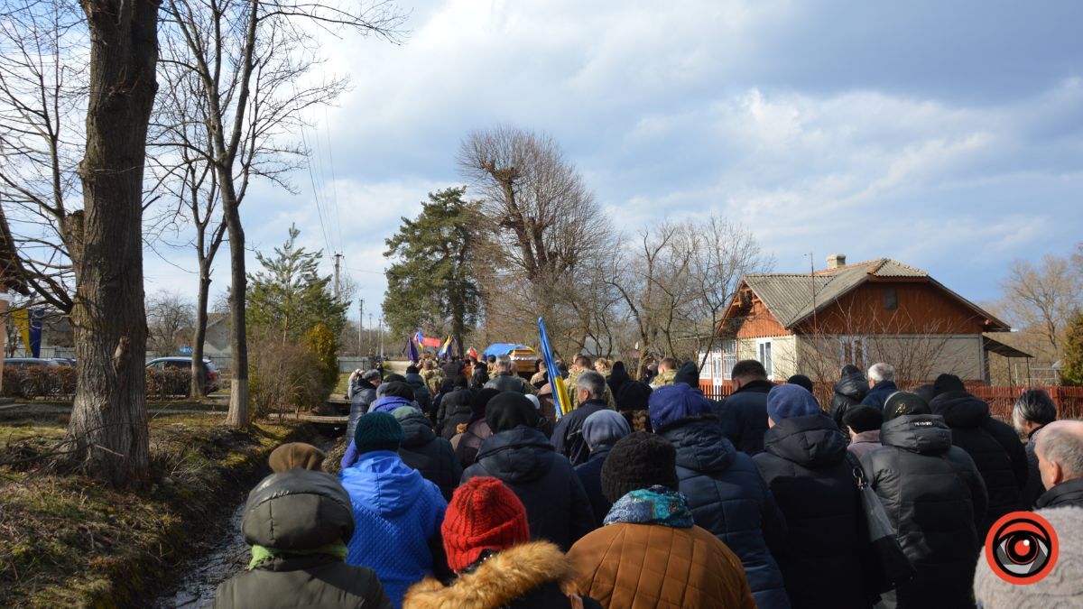 Коломийщина прощається з Героєм Андрієм Луканюком 15