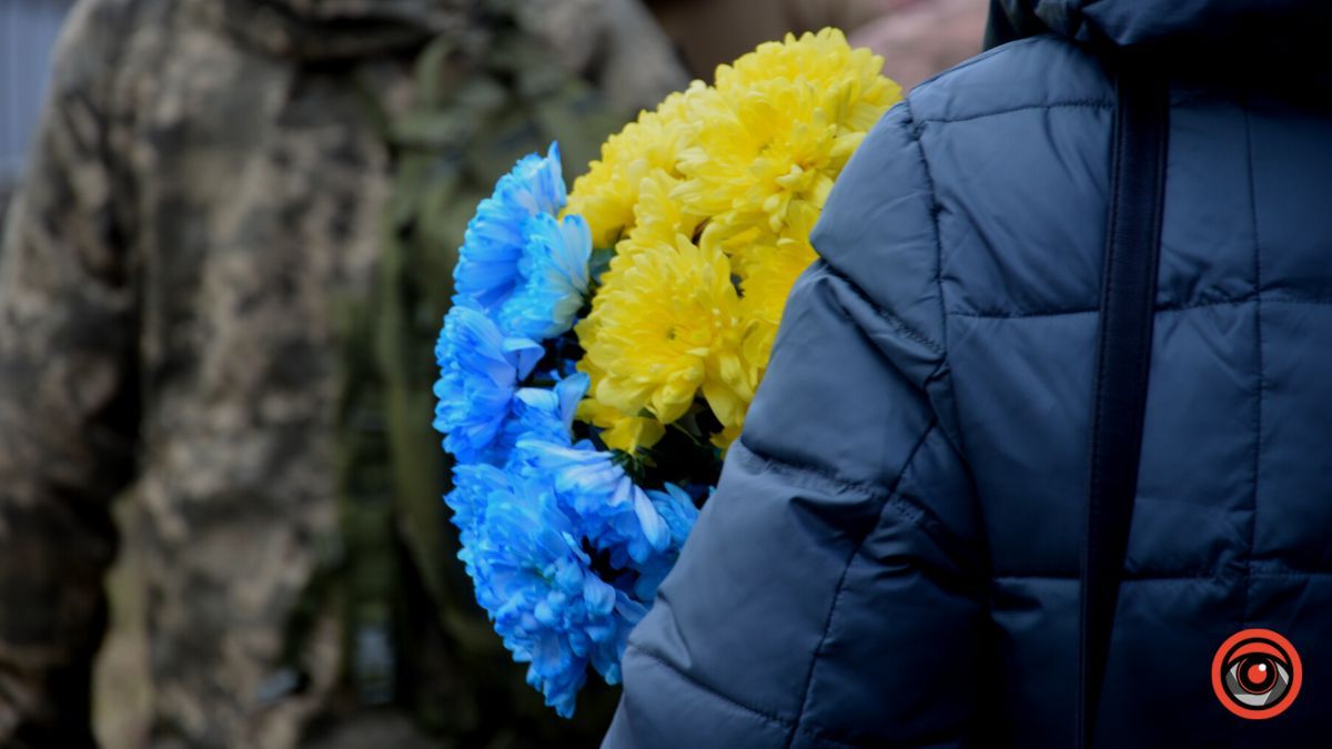 Коломийщина прощається з Героєм Андрієм Луканюком 16