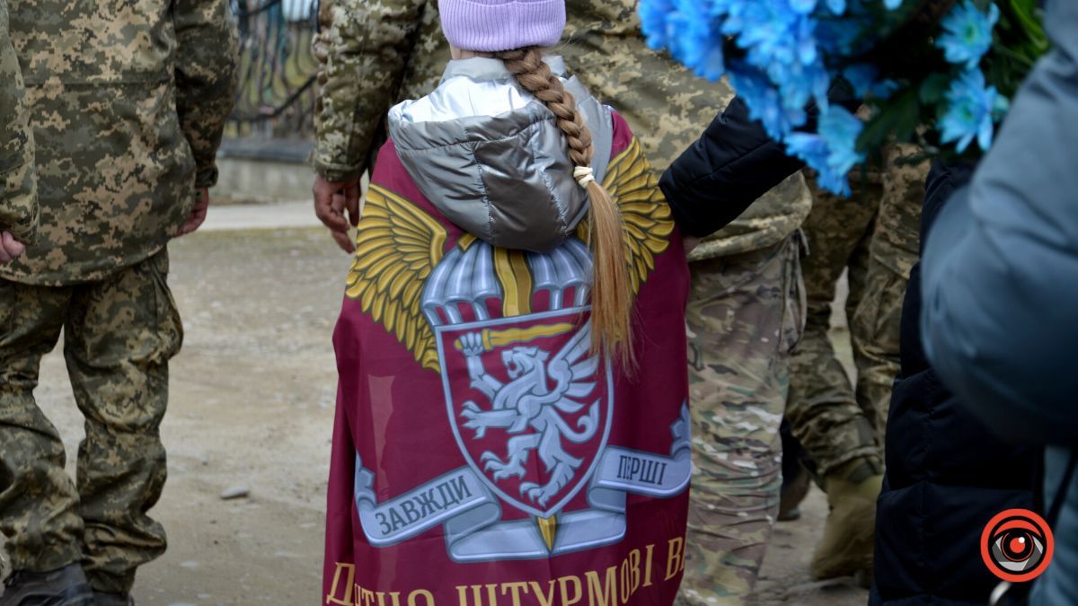 Коломийщина прощається з Героєм Андрієм Луканюком 17