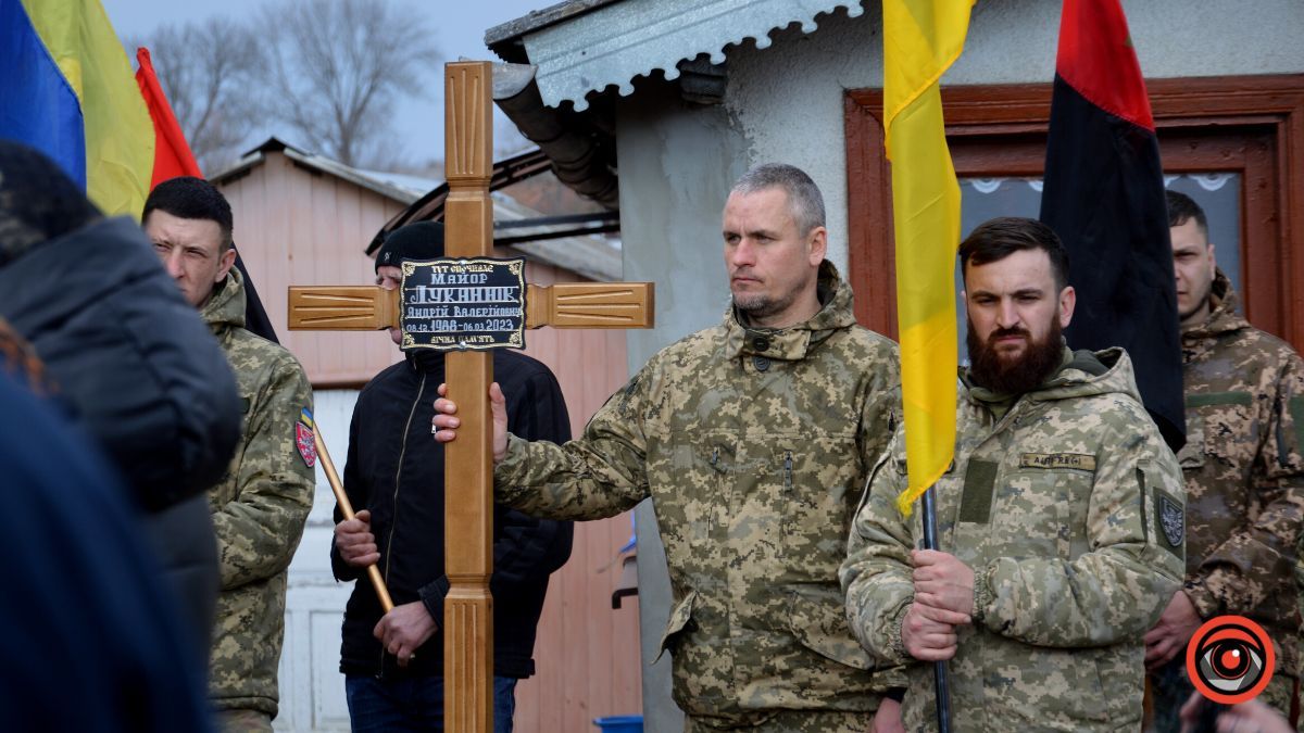 Коломийщина прощається з Героєм Андрієм Луканюком 20