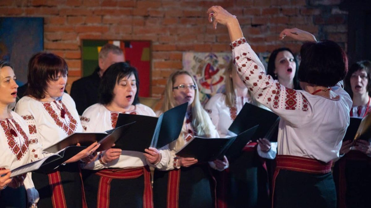 У Соколі відбулася поетична вистава "І возвеличимо на диво і розум наш, і наш язик" 7