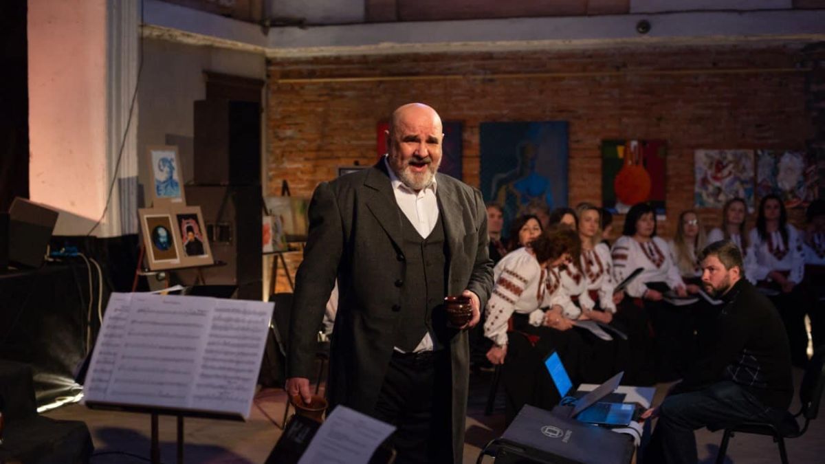 У Соколі відбулася поетична вистава "І возвеличимо на диво і розум наш, і наш язик" 3