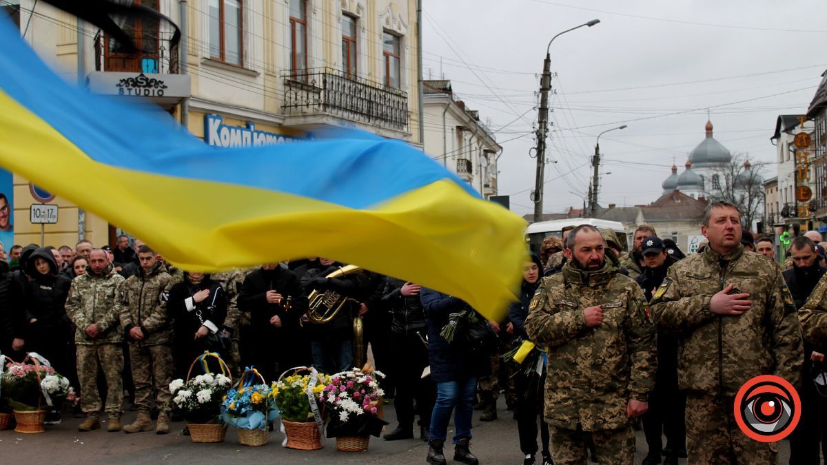 Коломия провела на вічний спочинок Героя Юрія Данильця 5