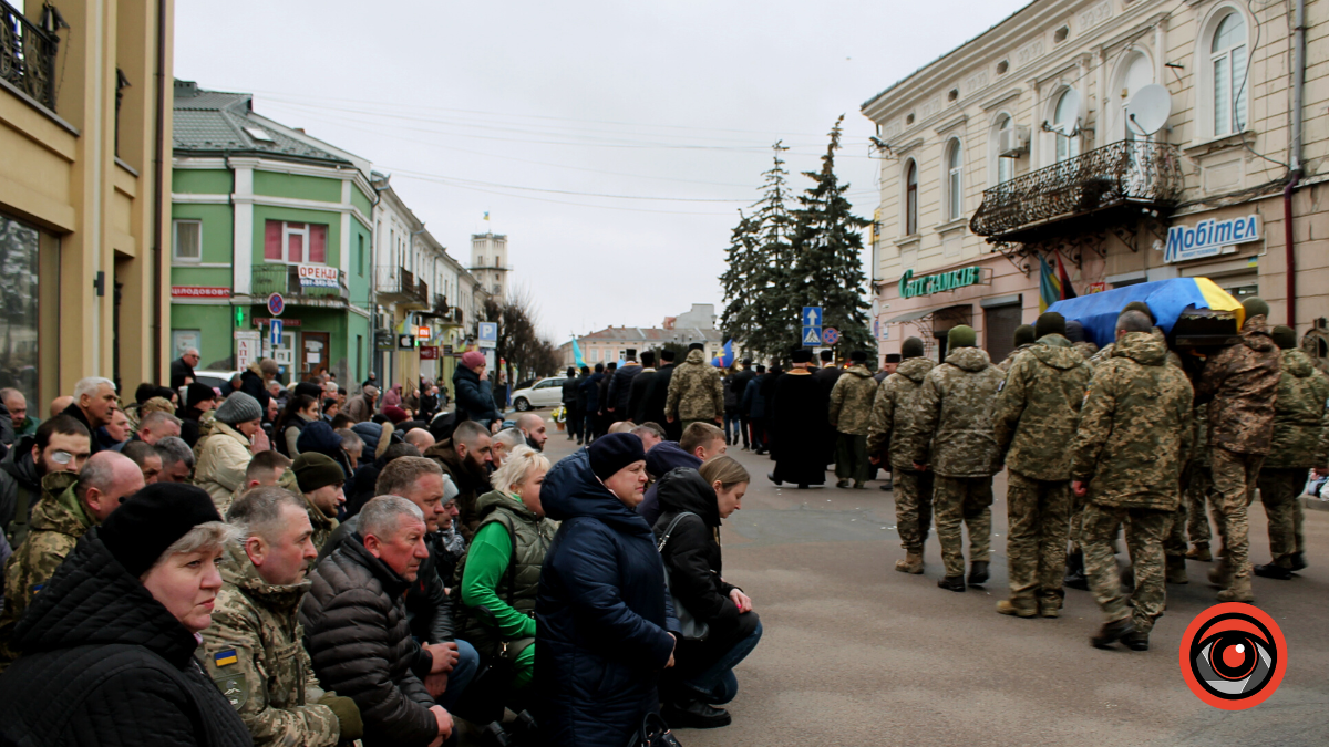 Коломия провела на вічний спочинок Героя Юрія Данильця 11