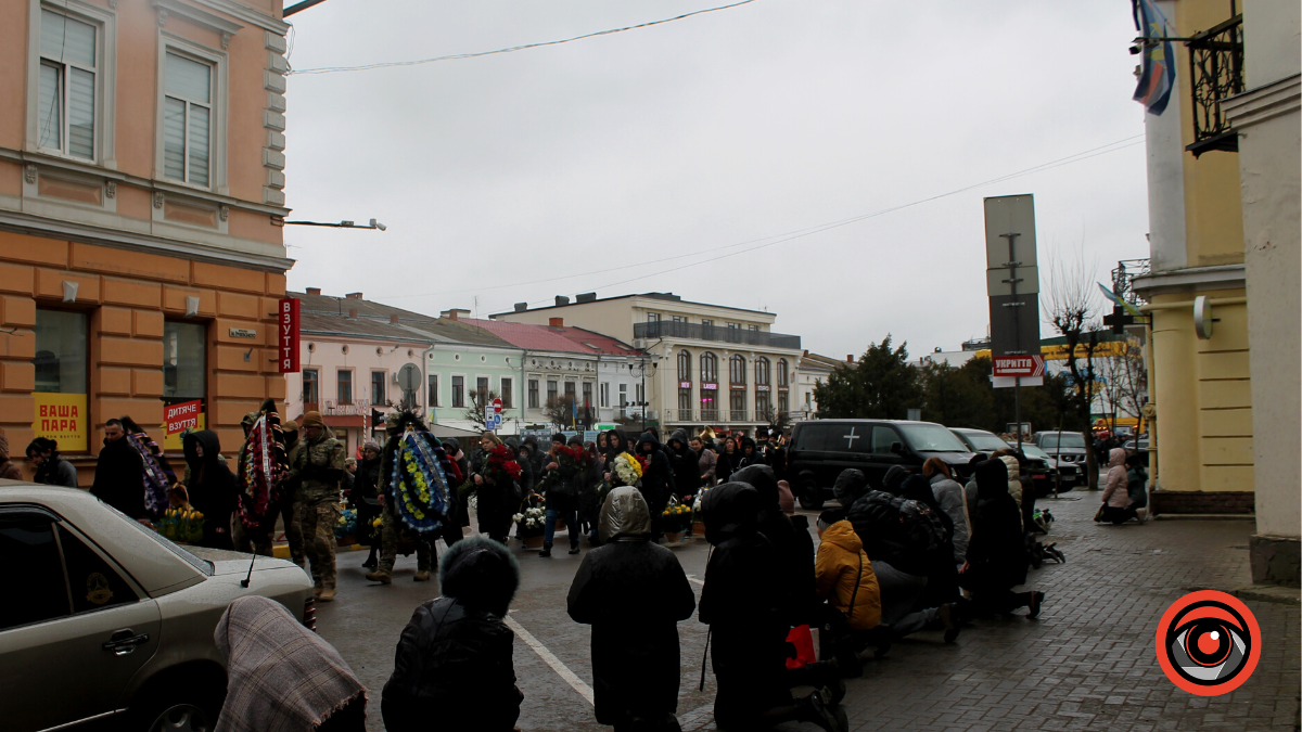 Коломия провела на вічний спочинок Героя Юрія Данильця 16